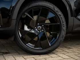 Volvo EX40 thumbnail 9