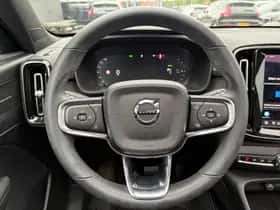Volvo EX40 thumbnail 21