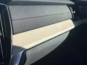 Volvo XC90 thumbnail 26