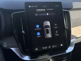 Volvo XC90 thumbnail 30