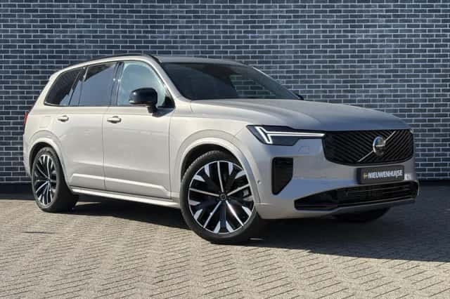 Volvo XC90 (2025) thumbnail 4