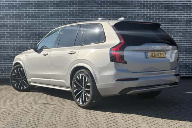 Volvo XC90 (2025) thumbnail 5
