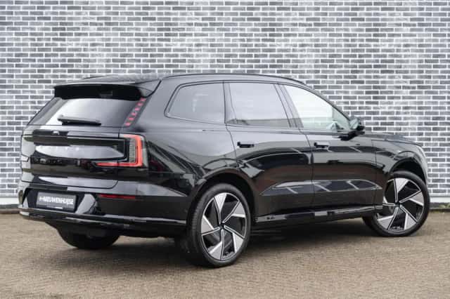 Volvo EX90 (2026) thumbnail 3