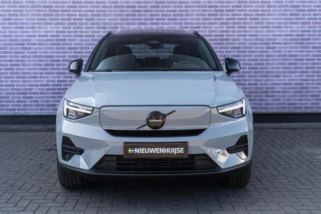 Volvo EX40 (2026) thumbnail 6