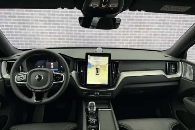 Volvo XC60 (2026) thumbnail 3