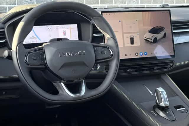 Lynk & Co 01 (2025) thumbnail 2