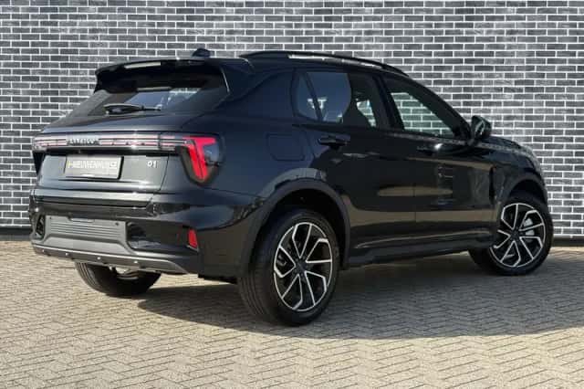 Lynk & Co 01 (2025) thumbnail 3