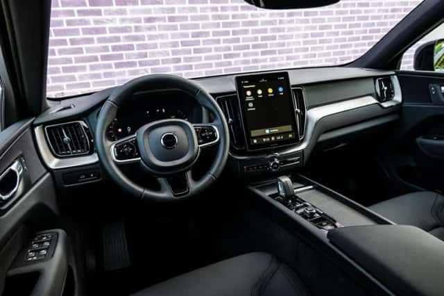 Volvo XC60 (2026) thumbnail 2
