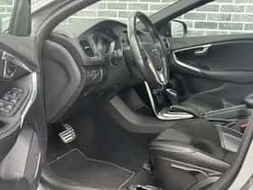 Volvo V40 thumbnail 11