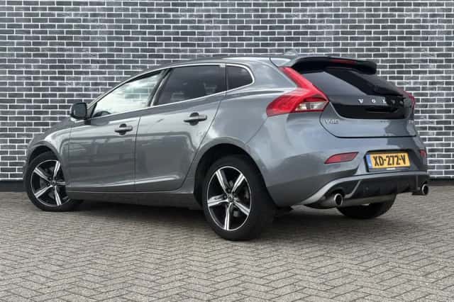 Volvo V40 (2019) thumbnail 5