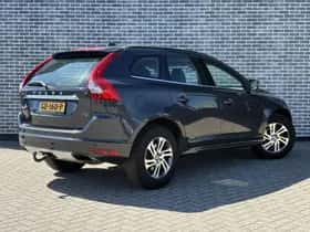 Volvo XC60 thumbnail 3