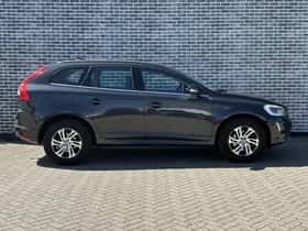 Volvo XC60 thumbnail 6