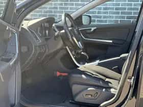 Volvo XC60 thumbnail 9