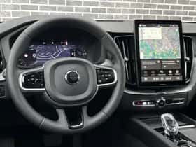 Volvo XC60 thumbnail 2