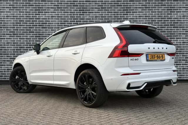 Volvo XC60 (2025) thumbnail 3