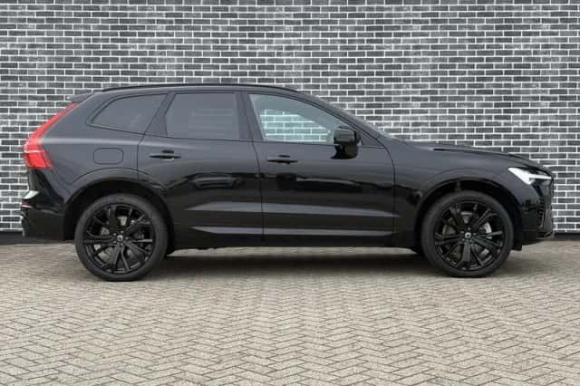 Volvo XC60 (2024) thumbnail 6