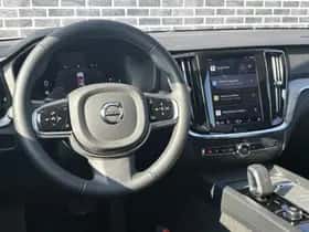 Volvo V60 thumbnail 2