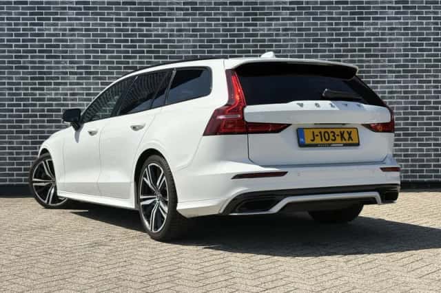 Volvo V60 (2020) thumbnail 5