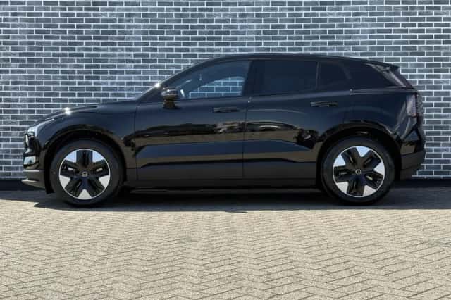 Volvo EX30 (2026) thumbnail 2