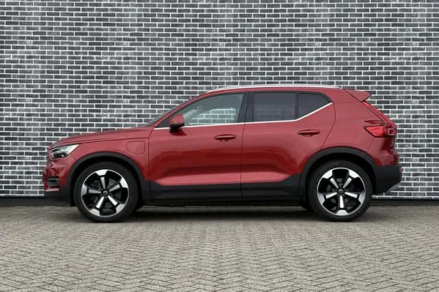 Volvo XC40 (2021) thumbnail 2