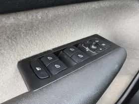 Volvo XC40 thumbnail 18
