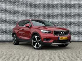 Volvo XC40 thumbnail 3