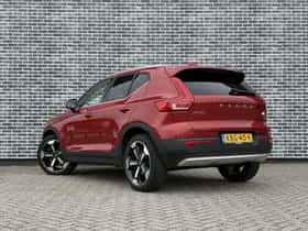 Volvo XC40 thumbnail 4