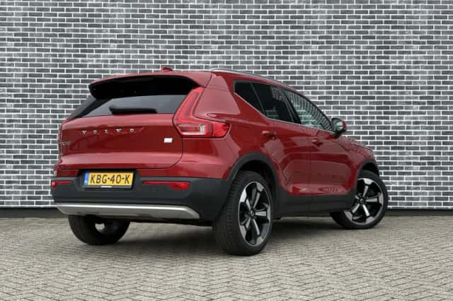 Volvo XC40 (2021) thumbnail 5
