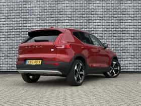 Volvo XC40 thumbnail 5