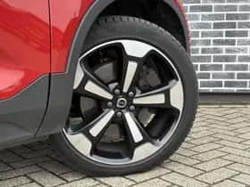 Volvo XC40 thumbnail 6