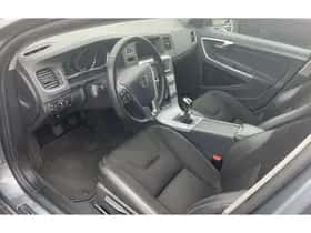 Volvo V60 thumbnail 2