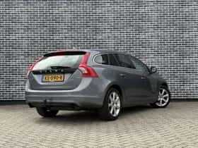 Volvo V60 (2016) thumbnail 6