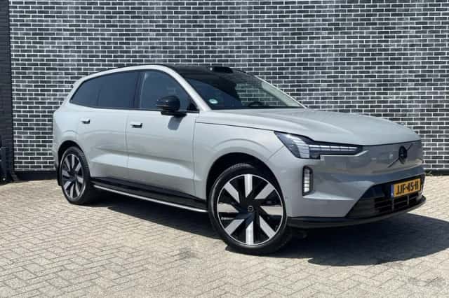 Volvo EX90 (2025) thumbnail 6