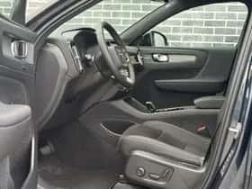 Volvo EX40 thumbnail 13