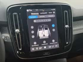Volvo EX40 thumbnail 25