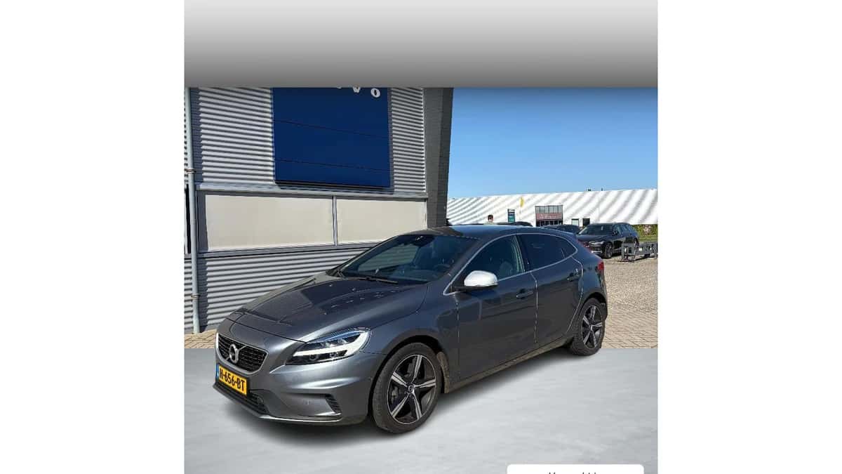 Volvo V40 — foto 1