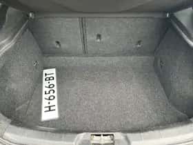 Volvo V40 (2020) thumbnail 12