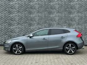 Volvo V40 (2020) thumbnail 3