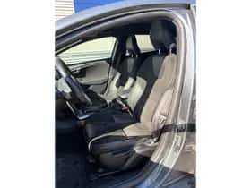 Volvo V40 thumbnail 5