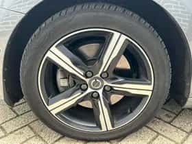 Volvo V40 (2020) thumbnail 9