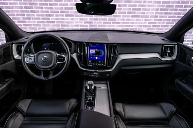 Volvo XC60 (2026) thumbnail 2
