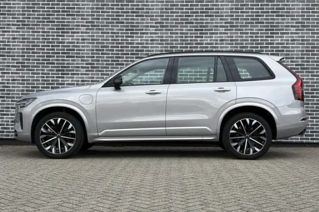 Volvo XC90 (2025) thumbnail 3