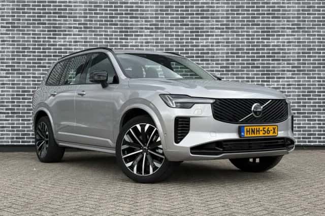 Volvo XC90 (2025) thumbnail 4
