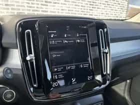 Volvo XC40 thumbnail 22