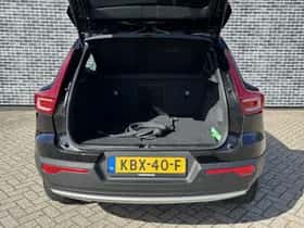 Volvo XC40 thumbnail 8