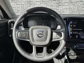 Volvo XC40 thumbnail 10