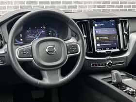 Volvo XC60 thumbnail 2