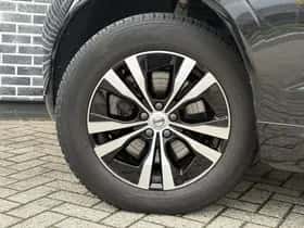 Volvo XC60 thumbnail 8