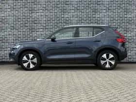 Volvo XC40 (2021) thumbnail 3