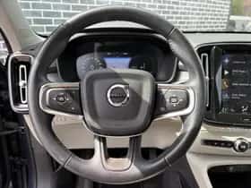 Volvo XC40 (2021) thumbnail 8